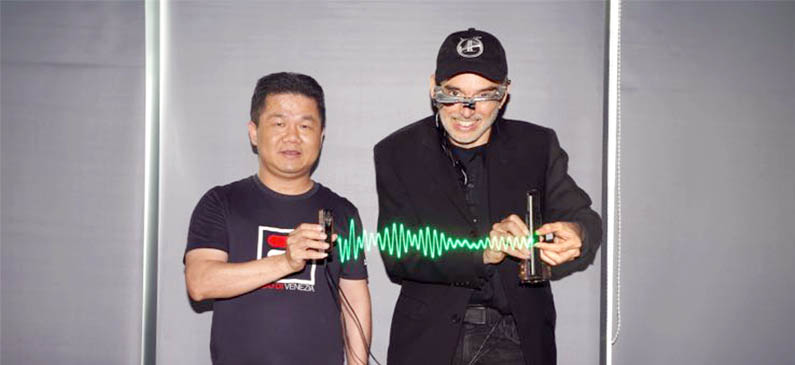 科技狂人“可穿戴之父”史蒂夫·曼恩“大闹”勇艺达机器人！