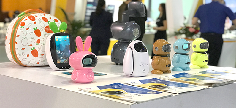 第六届中国电子信息博览会开幕，勇艺达机器人再次亮相引关注